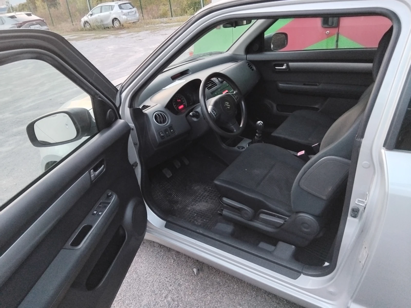 Suzuki Swift  - изображение 7