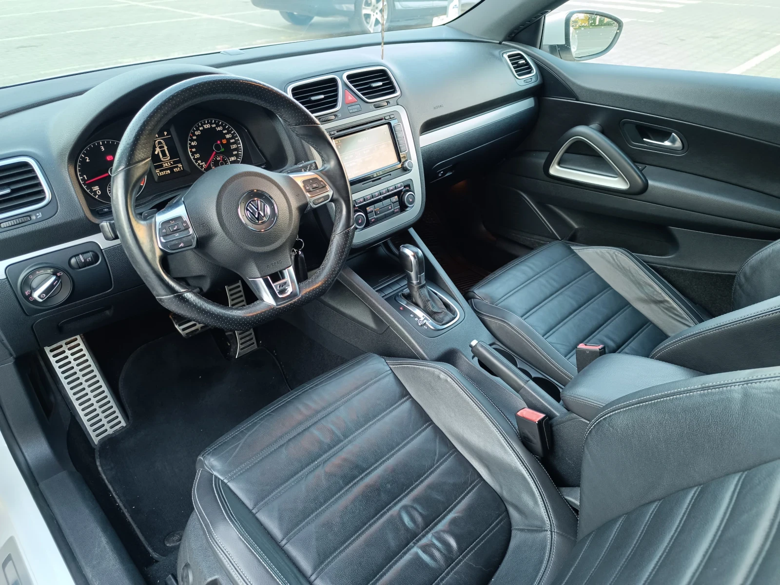 VW Scirocco 2.0TDI 200..R-LINE.NAVI .AVTOMAT .TOP | Mobile.bg   12