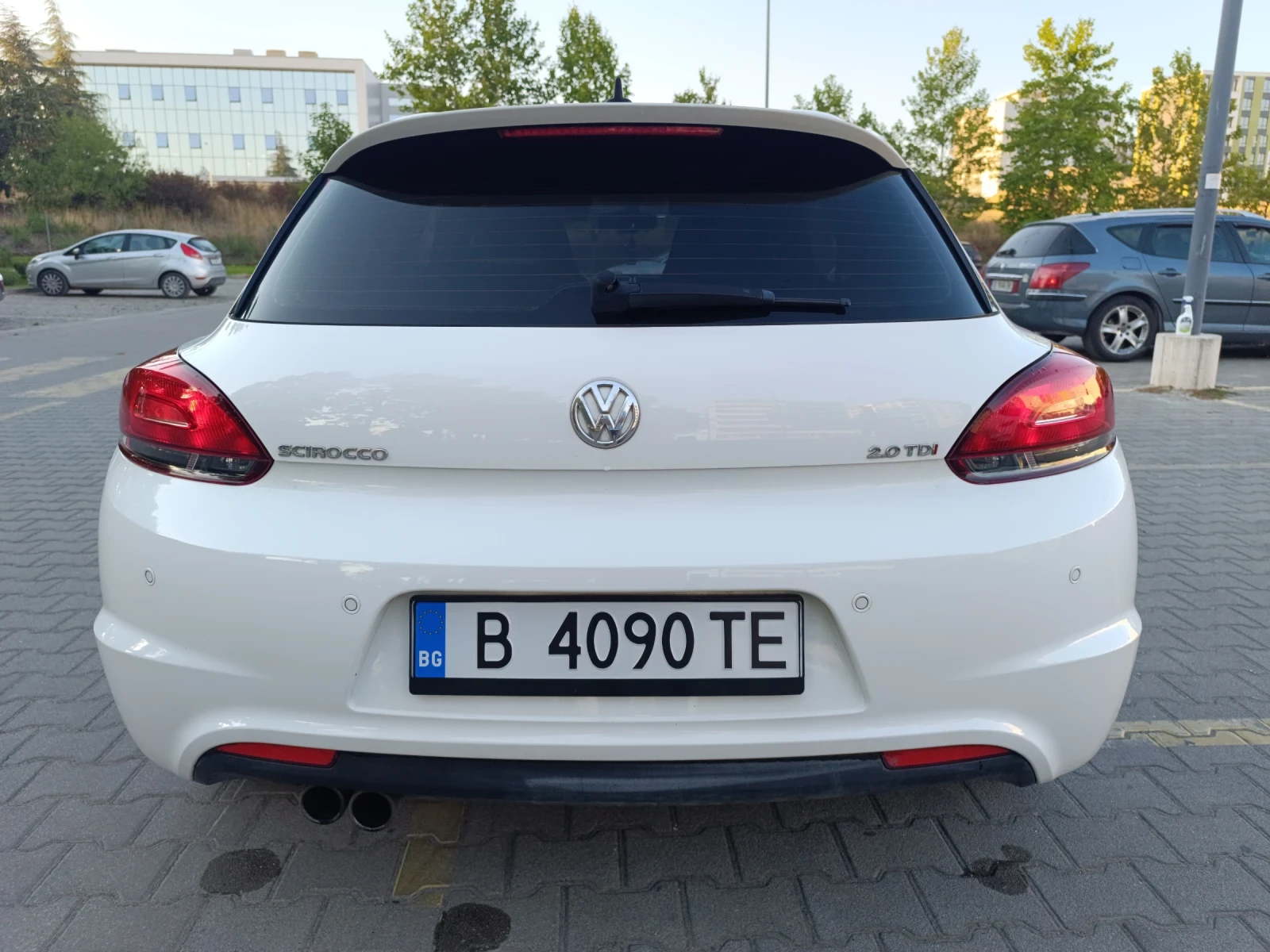 VW Scirocco 2.0TDI 200к.с.R-LINE.NAVI .AVTOMAT .TOP - изображение 9