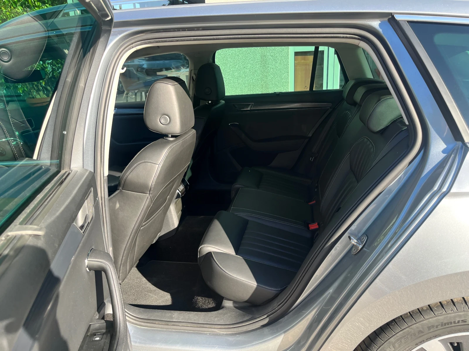 Skoda Superb 2.0TDI 7DSG  - изображение 5