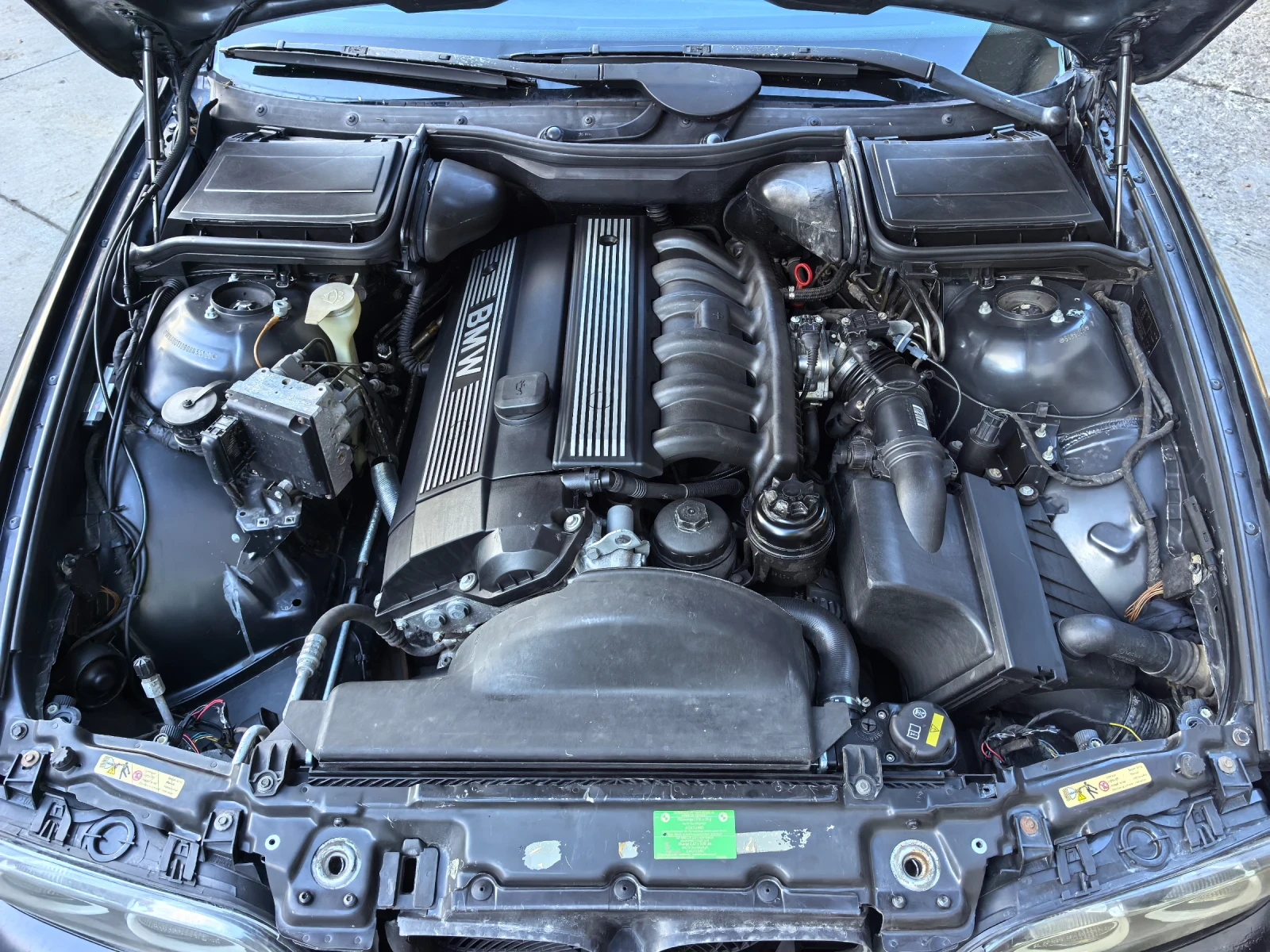 BMW 520 2.0 150 - изображение 8