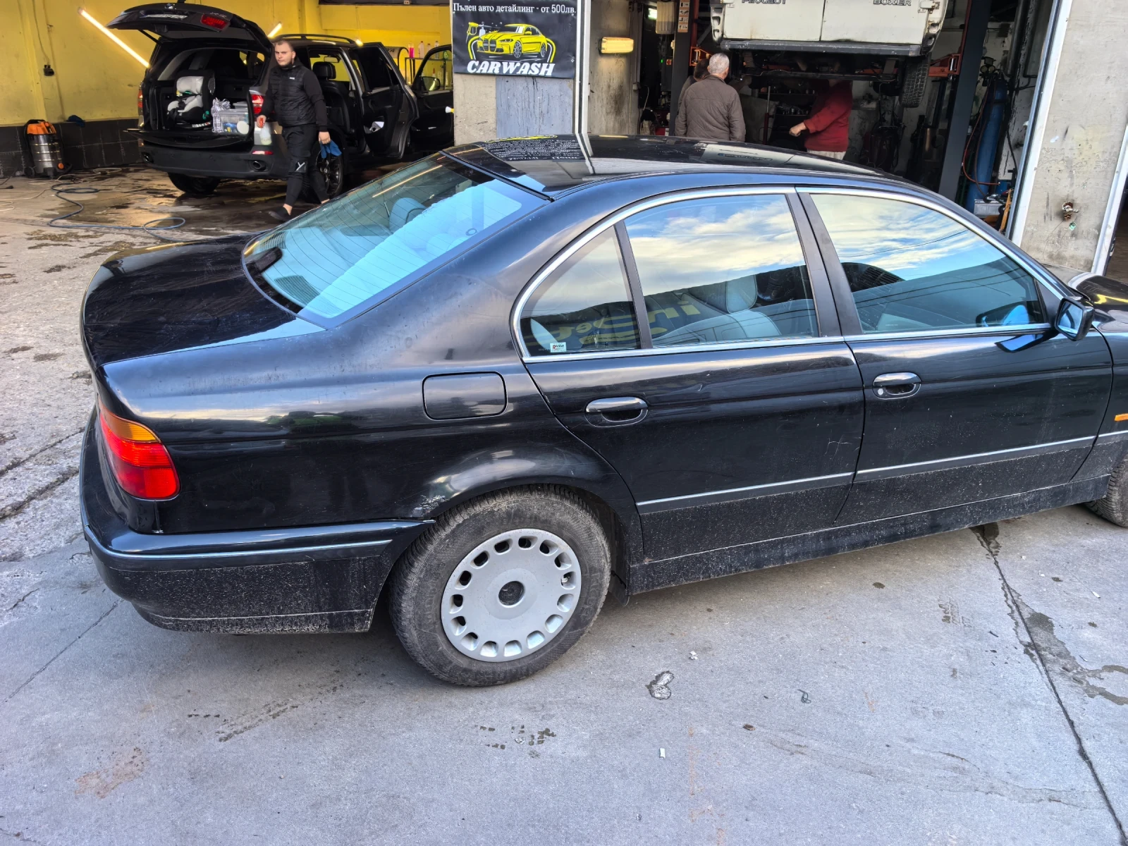 BMW 520 2.0 150 - изображение 3