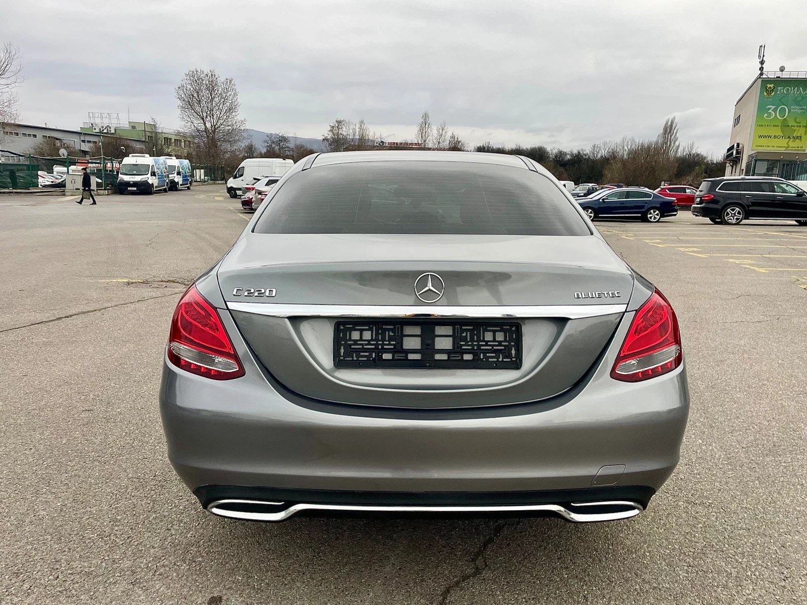 Mercedes-Benz C 220 AMG line///Burmester///AVANGARDE///, снимка 12 - Автомобили и джипове - 54087500