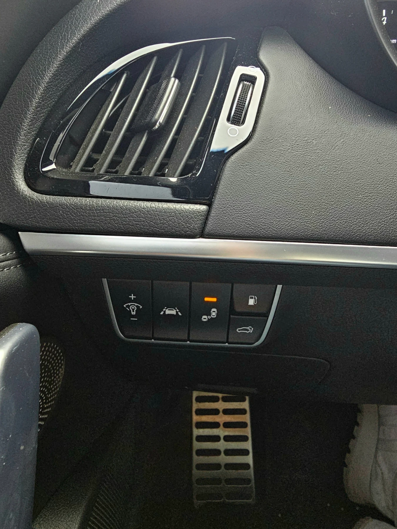 Kia Stinger GT2, снимка 13 - Автомобили и джипове - 54238849