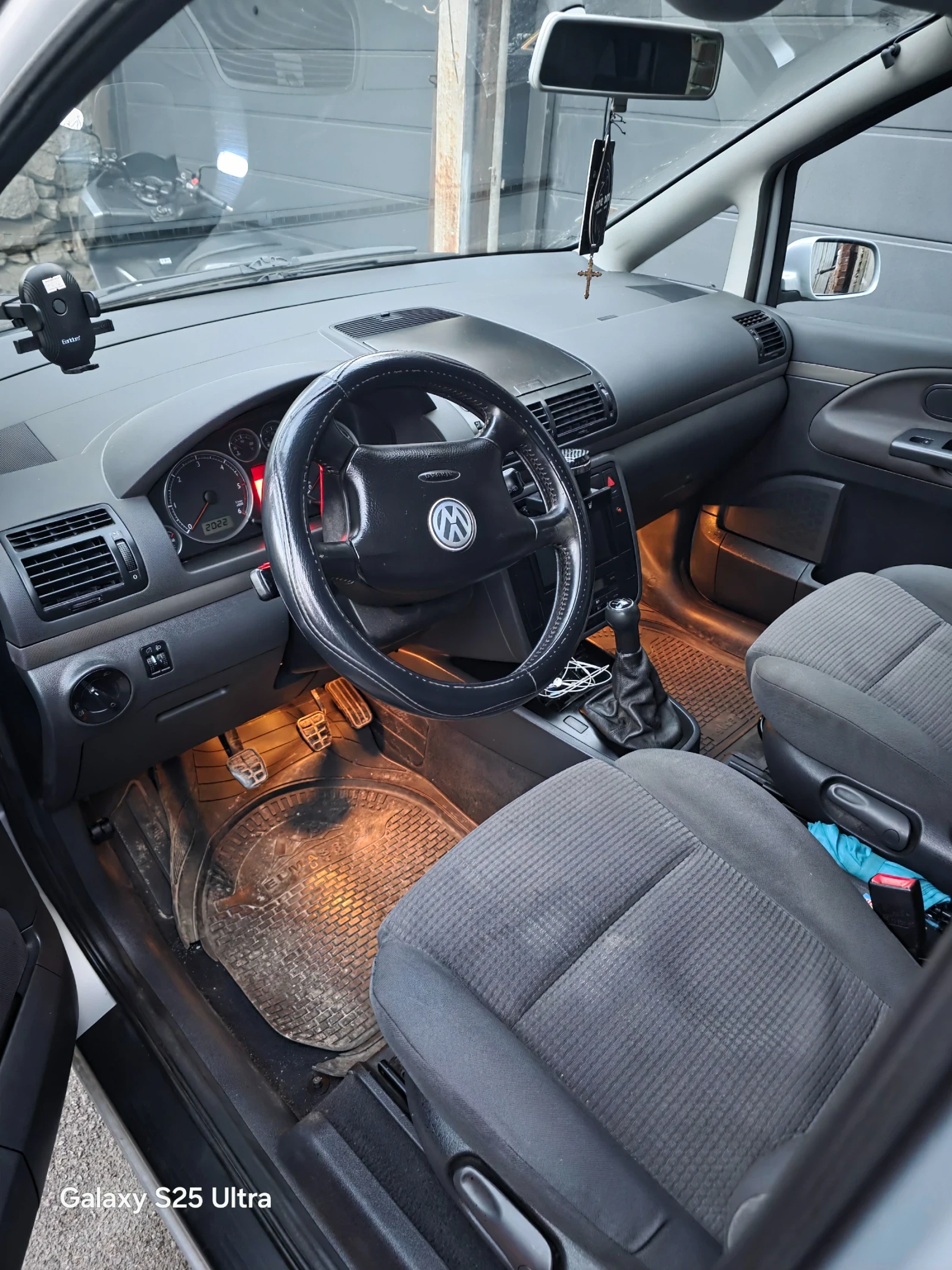 VW Sharan 1.9 TDI , снимка 8 - Автомобили и джипове - 54295369