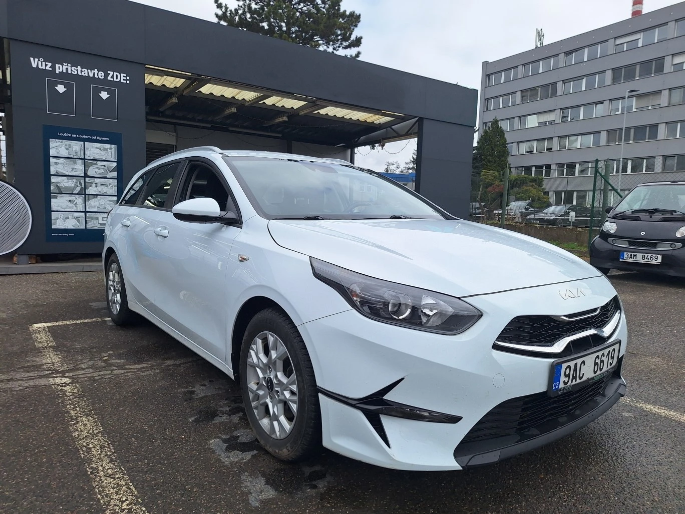 Kia Ceed 1.5 T-GDI/ 160кс./ Fresh/ SW/ Очакван !, снимка 3 - Автомобили и джипове - 54401254