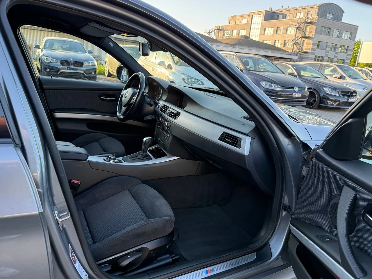 BMW 320, снимка 8 - Автомобили и джипове - 54411789