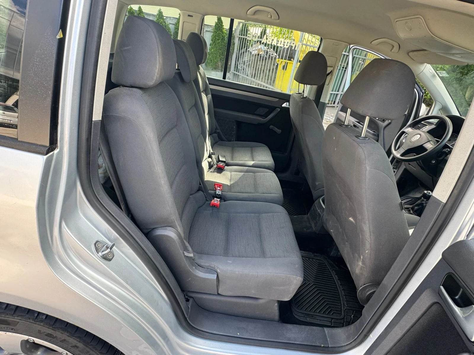 VW Touran 1.900, снимка 8 - Автомобили и джипове - 54605178