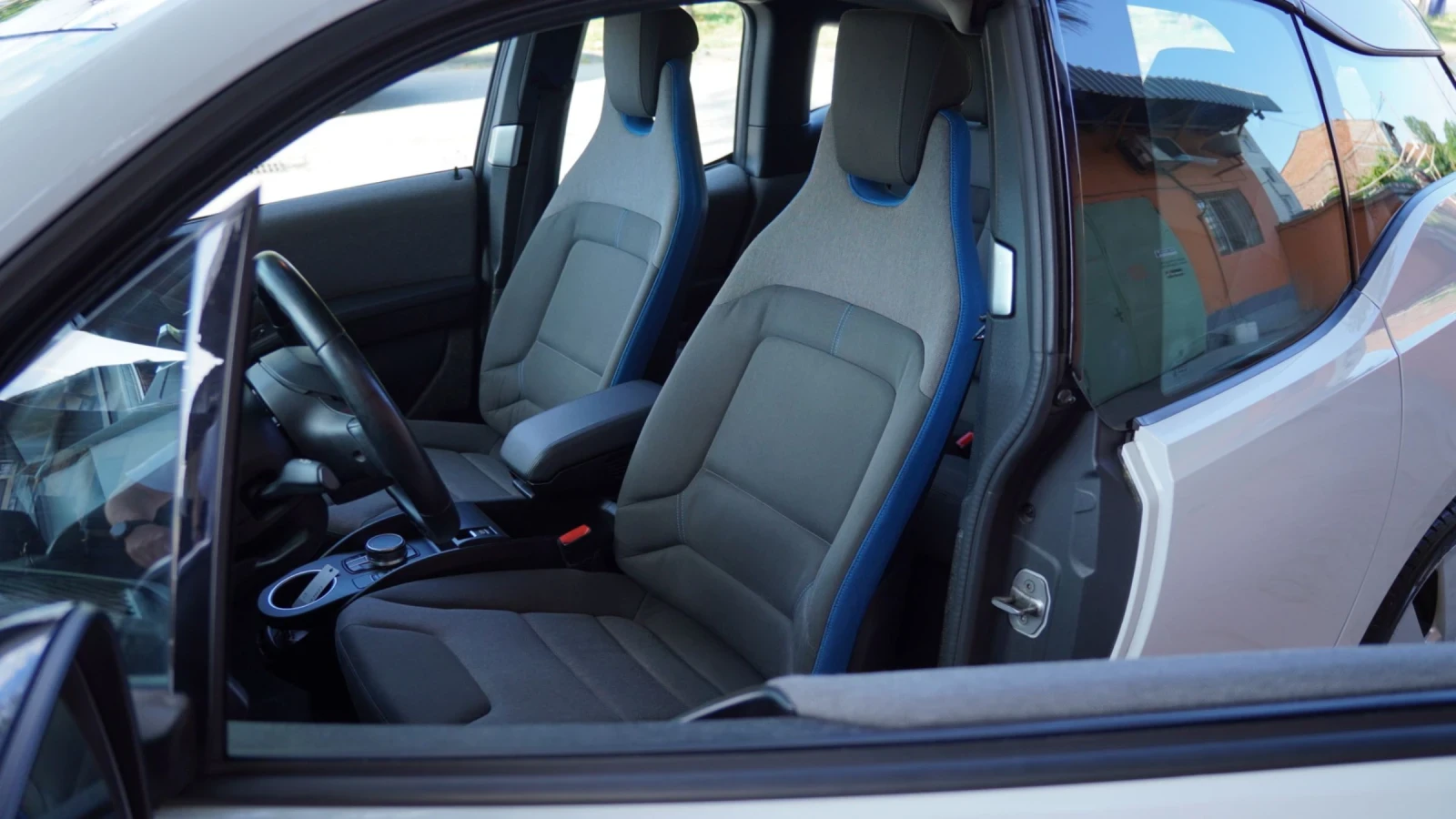 BMW i3 BMW I3/94A/33KW= 200км= 2, 50ЕURO, снимка 12 - Автомобили и джипове - 54630598