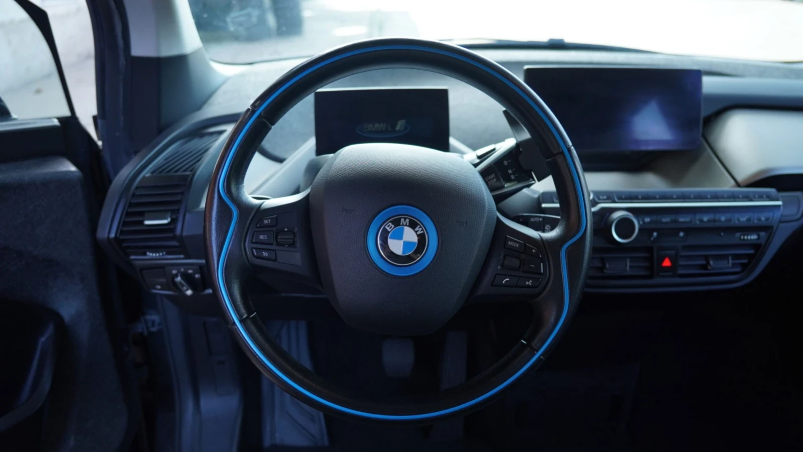 BMW i3 BMW I3/94A/33KW= 200км= 2, 50ЕURO, снимка 10 - Автомобили и джипове - 54630598