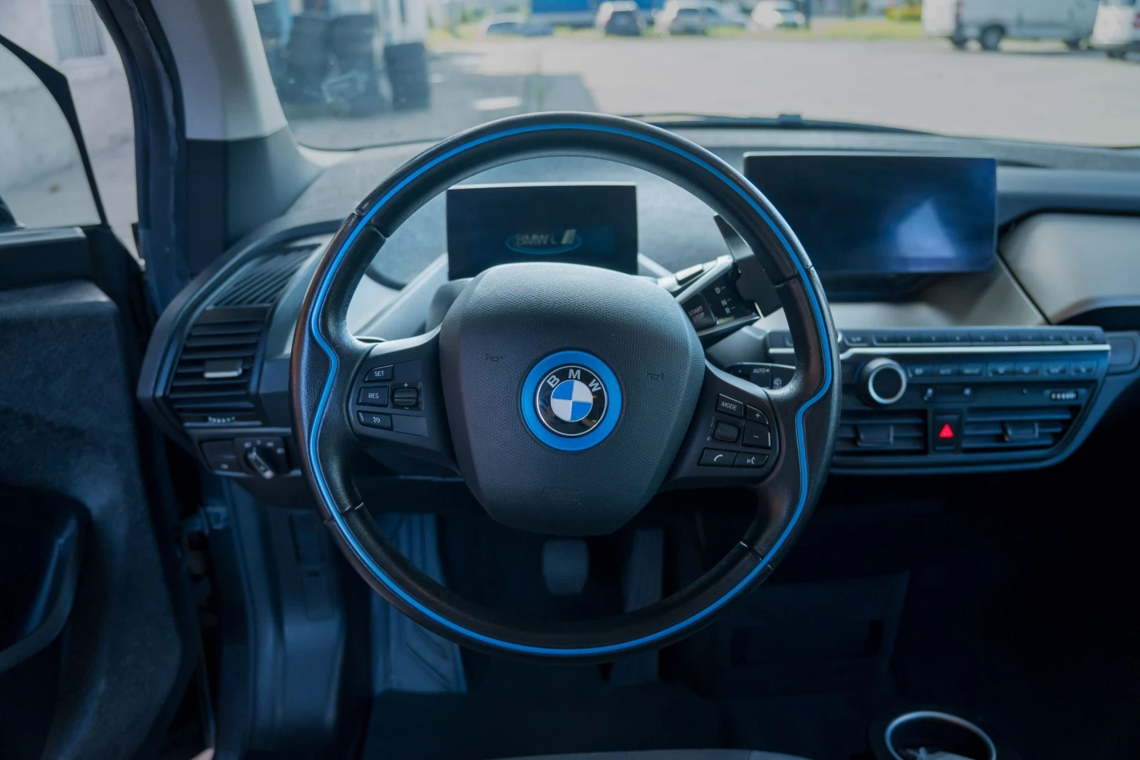BMW i3 BMW I3/94A/33KW= 200км= 2, 50ЕURO, снимка 5 - Автомобили и джипове - 54630598