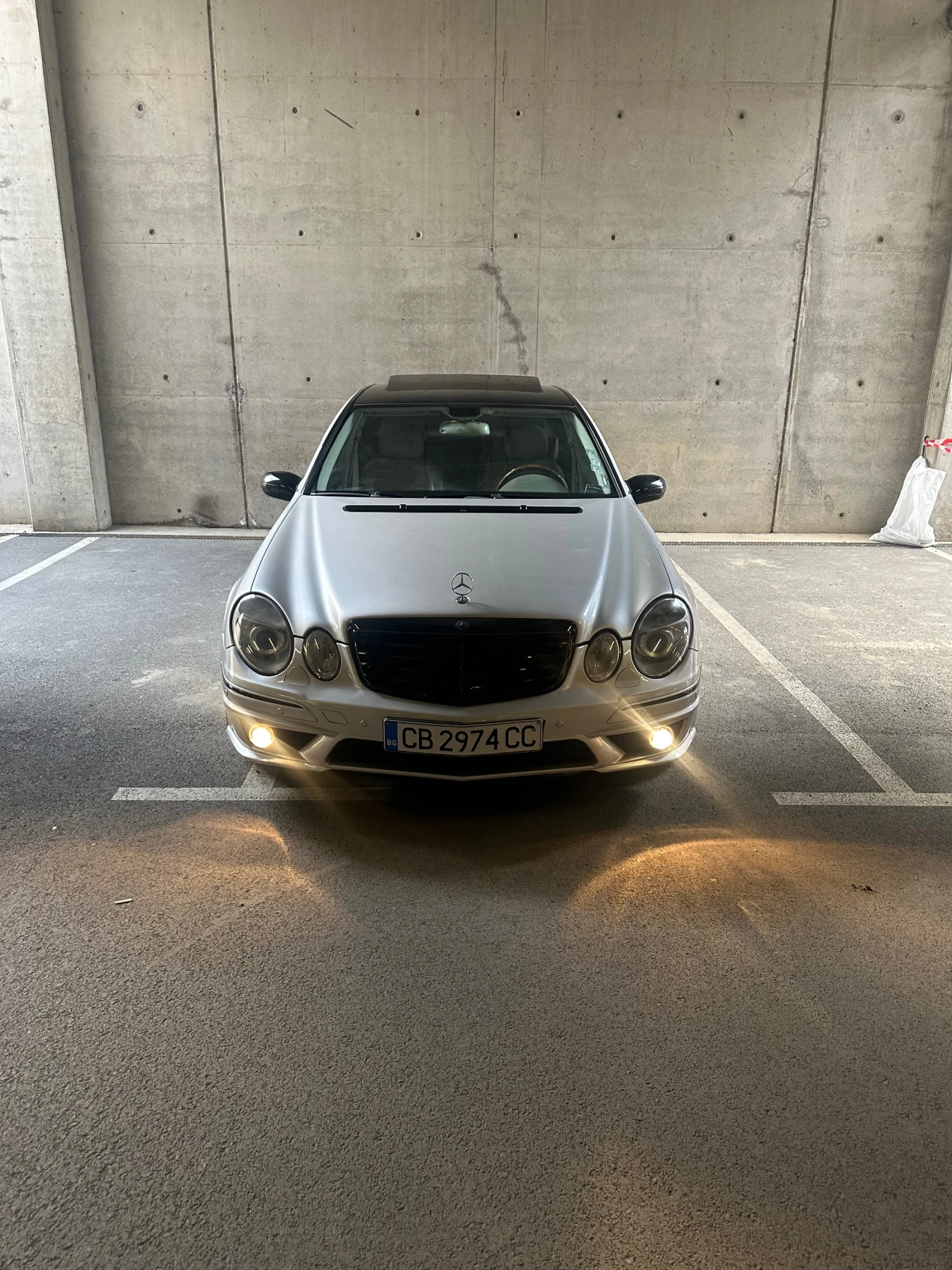 Mercedes-Benz E 320, снимка 2 - Автомобили и джипове - 54737216