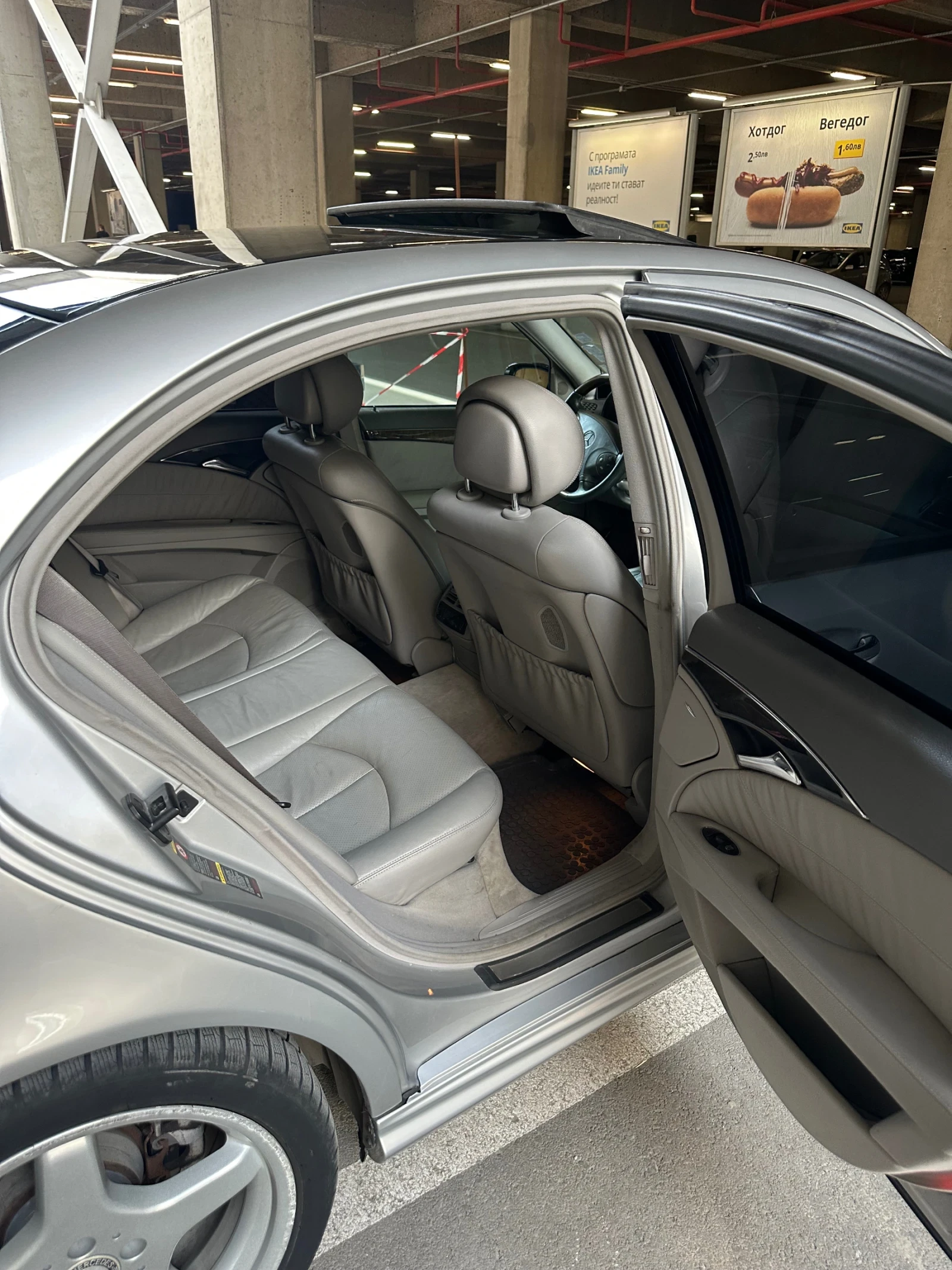 Mercedes-Benz E 320, снимка 11 - Автомобили и джипове - 54737216