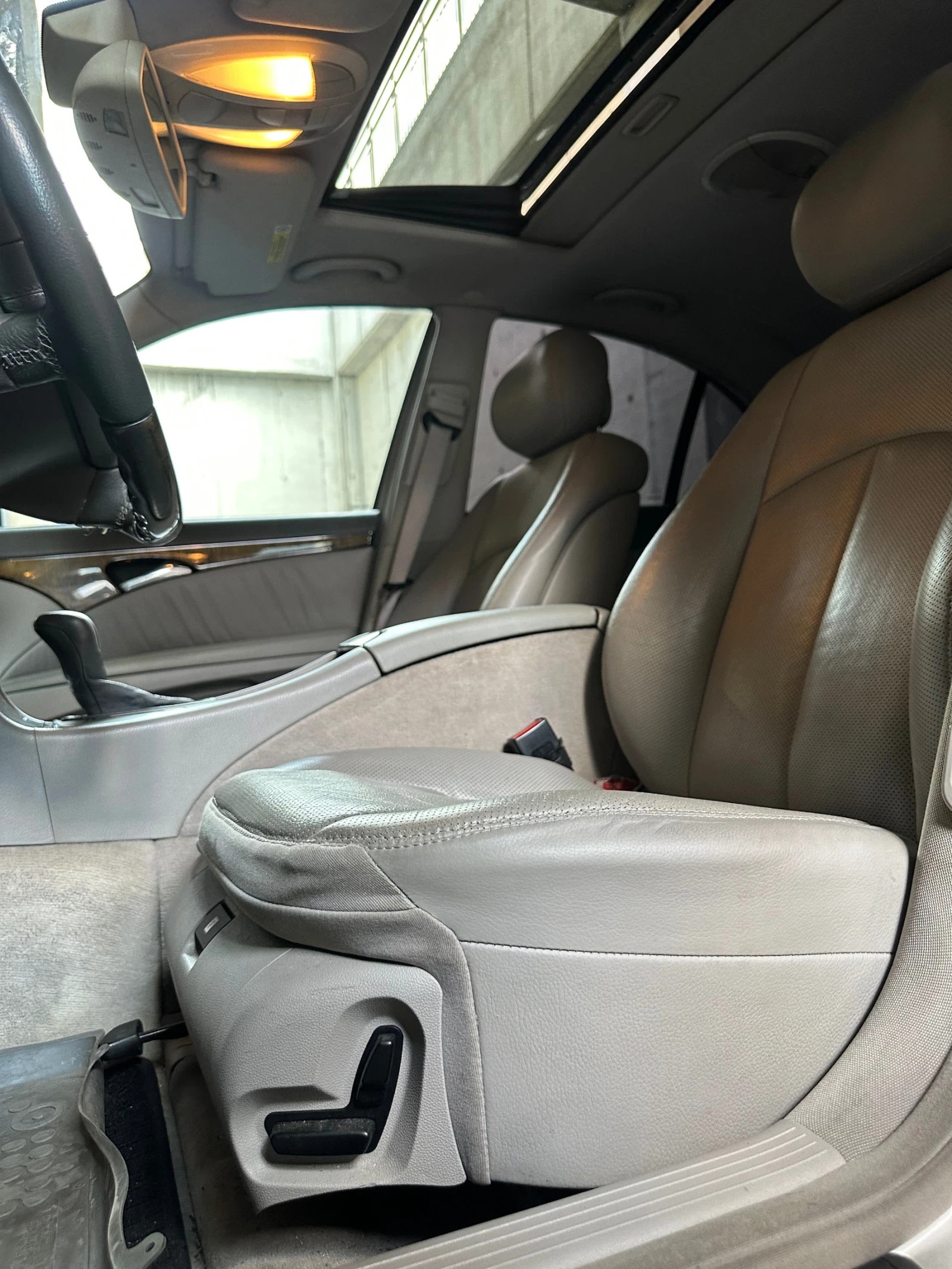 Mercedes-Benz E 320, снимка 14 - Автомобили и джипове - 54737216
