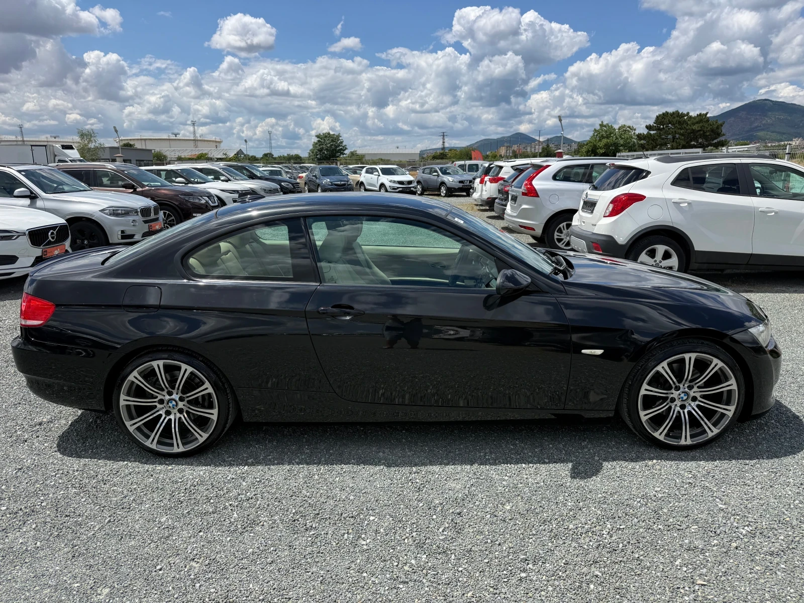 BMW 320 (KATO НОВА), снимка 4 - Автомобили и джипове - 54924817