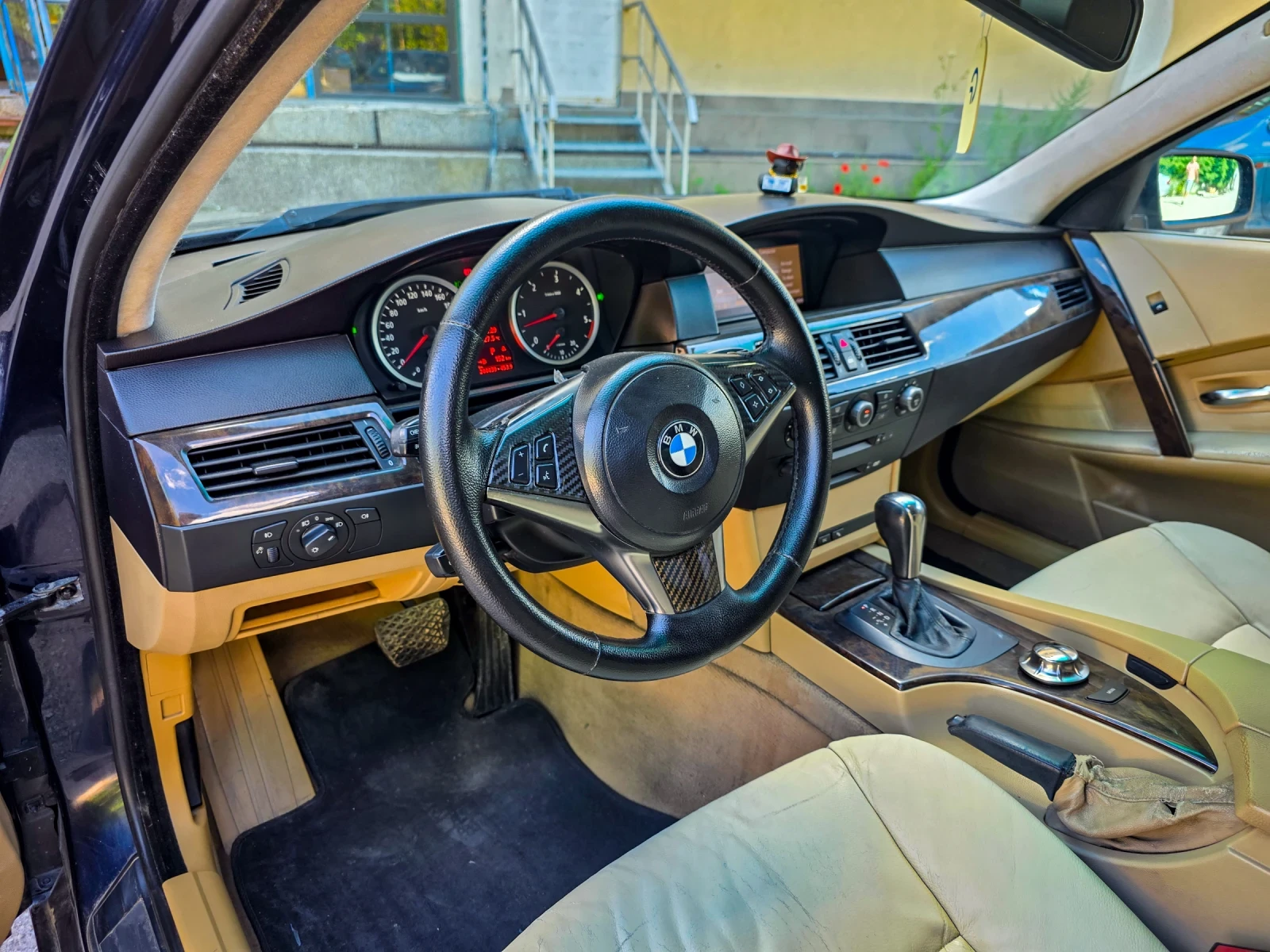 BMW 530 d= M-Packet= , снимка 7 - Автомобили и джипове - 54932041