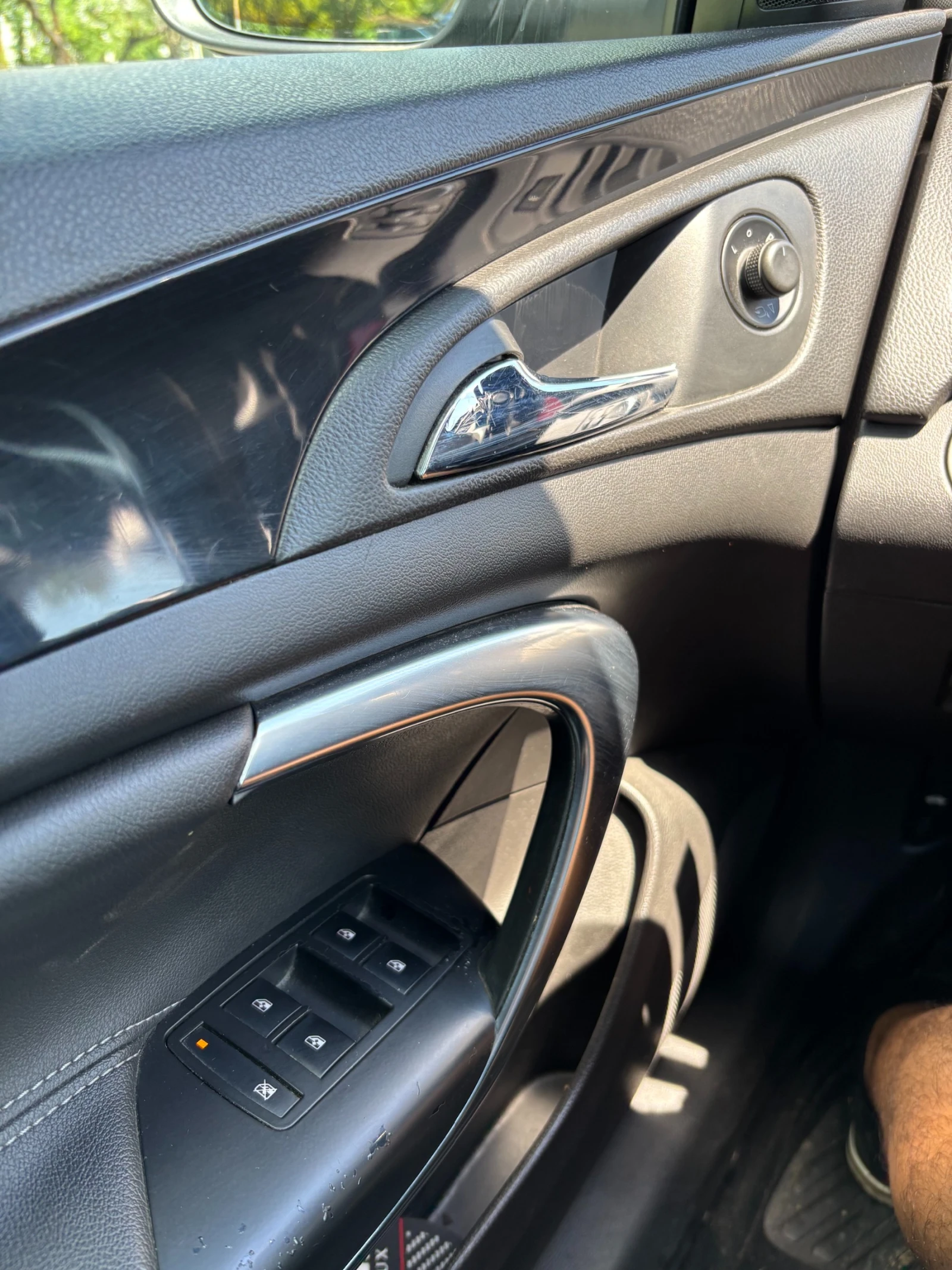 Opel Insignia 2.0 CDTI, снимка 13 - Автомобили и джипове - 54989642