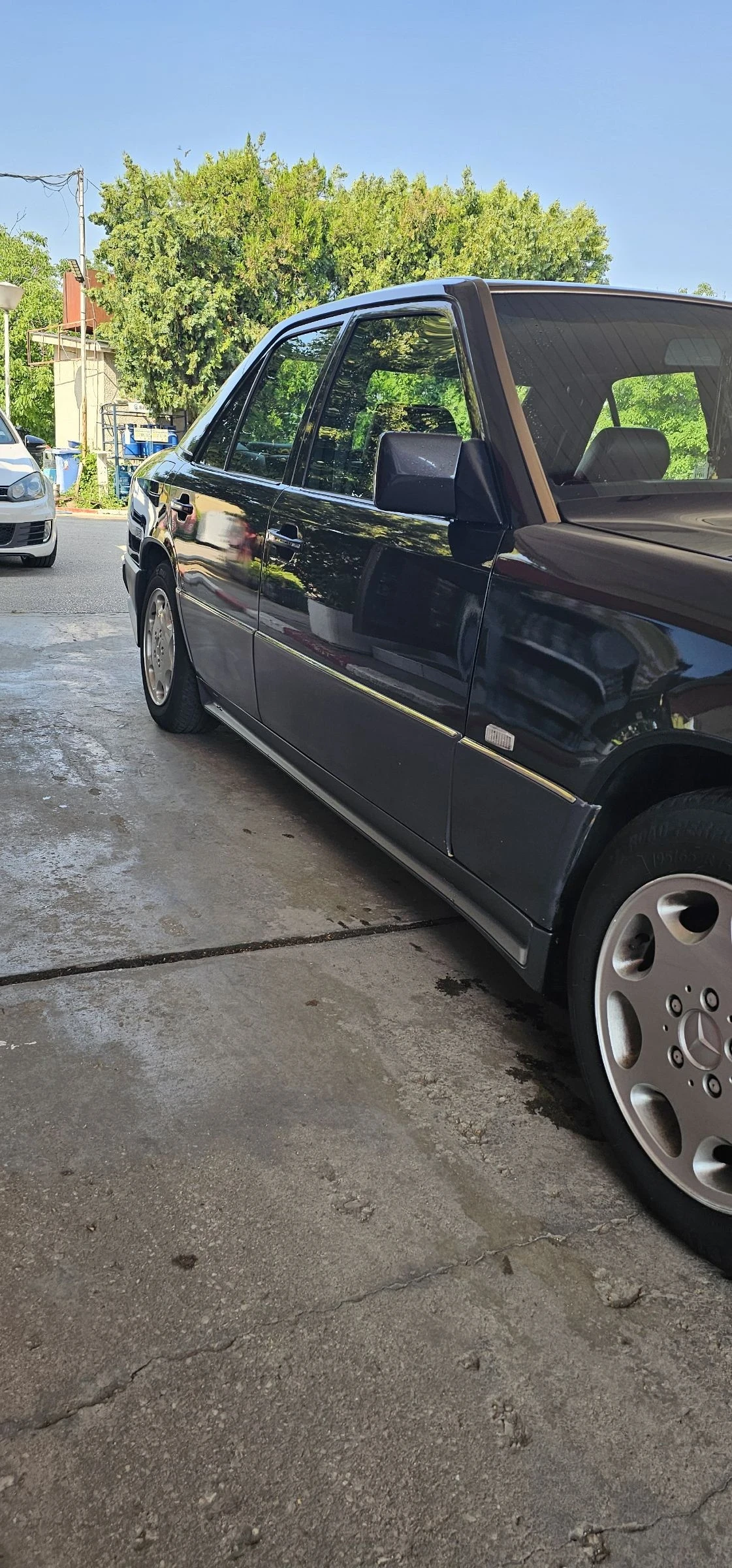 Mercedes-Benz E 200 E 200 136кс, снимка 5 - Автомобили и джипове - 55165331
