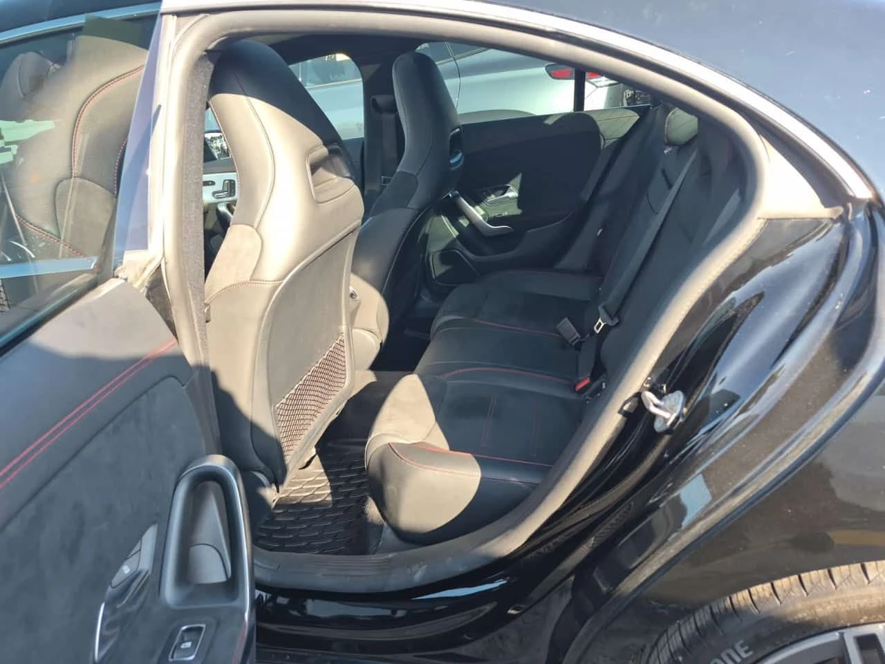 Mercedes-Benz CLA 250 АМГ ПАКЕТ/CARFAX/ПАНОРАМА/ПОДГРЕВ/НАВИ/ПАМЕТ, снимка 11 - Автомобили и джипове - 55534893