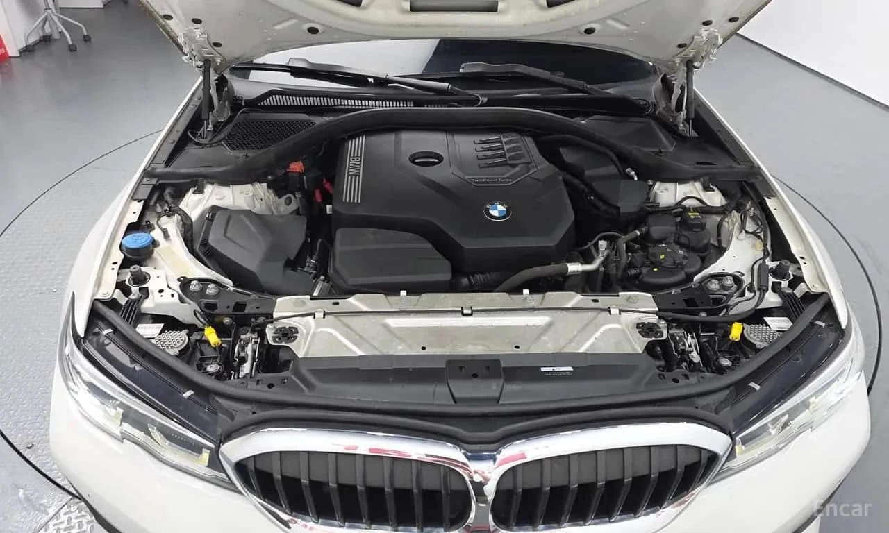BMW 320 i / БЕЗПЛАТНА ИНСПЕКЦИЯ /  АВТОКРЕДИТ , снимка 6 - Автомобили и джипове - 55569437