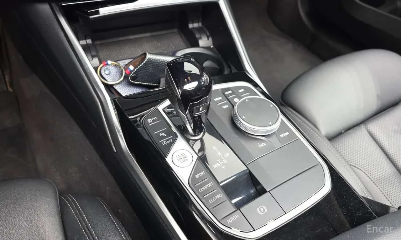BMW 320 i / БЕЗПЛАТНА ИНСПЕКЦИЯ /  АВТОКРЕДИТ , снимка 9 - Автомобили и джипове - 55569437