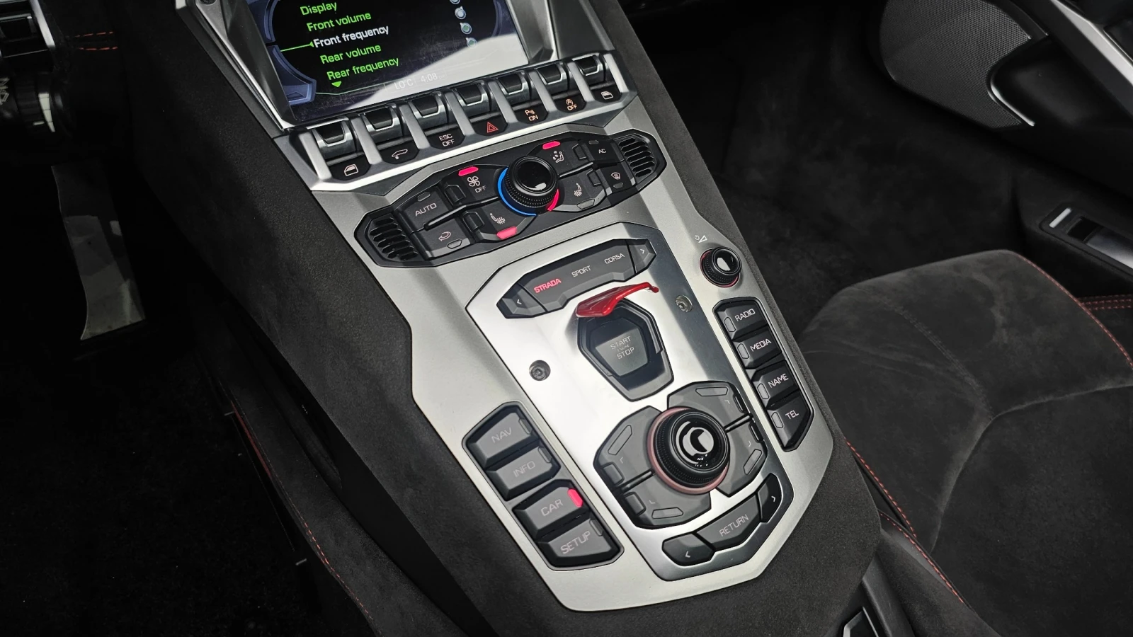 Lamborghini Aventador LP700 ROADSTER PIRELLI EDITION , снимка 12 - Автомобили и джипове - 56207771