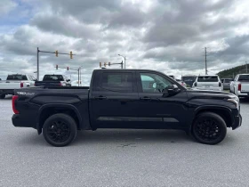 Toyota Tundra * 4x4 Crewmax * CARFAX * БЕЗ ПЪРВОНАЧАЛНА ВНОСКА | Auto.bg — изображение 3