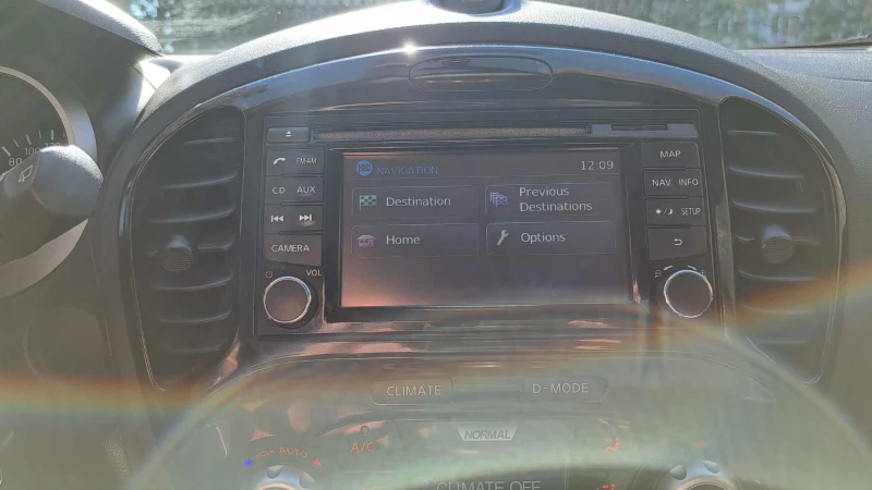 Nissan Juke, снимка 14 - Автомобили и джипове - 52240830