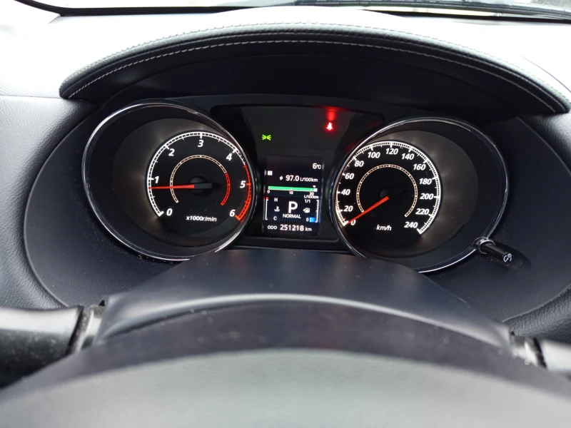 Citroen C-Crosser, снимка 6 - Автомобили и джипове - 53384749