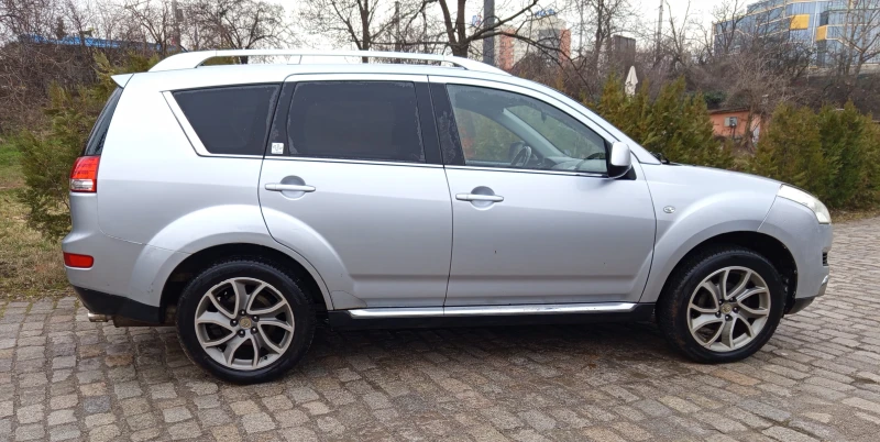 Citroen C-Crosser, снимка 8 - Автомобили и джипове - 53384749