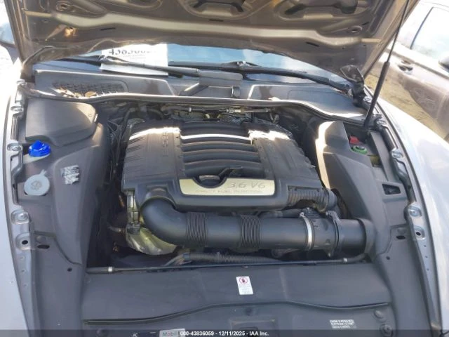 Porsche Cayenne, снимка 14 - Автомобили и джипове - 53379922