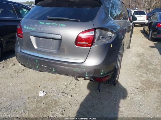 Porsche Cayenne, снимка 13 - Автомобили и джипове - 53379922