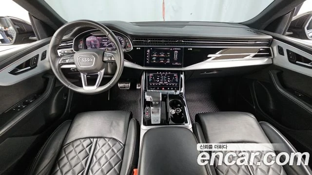 Audi Q8, снимка 5 - Автомобили и джипове - 53716766