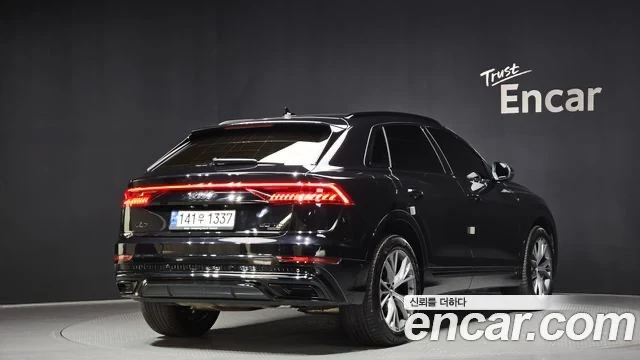Audi Q8, снимка 2 - Автомобили и джипове - 53716766