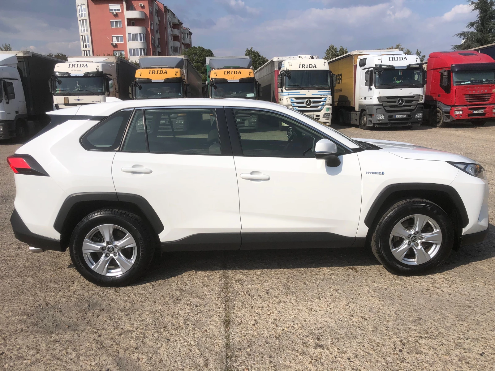 Toyota Rav4 2.5 HYBRID AWDI - изображение 5