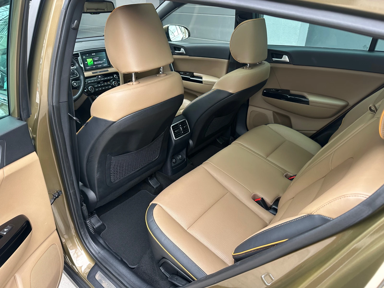 Kia Sportage 2.0CRDI Platinum Edition LUX, снимка 9 - Автомобили и джипове - 53853845