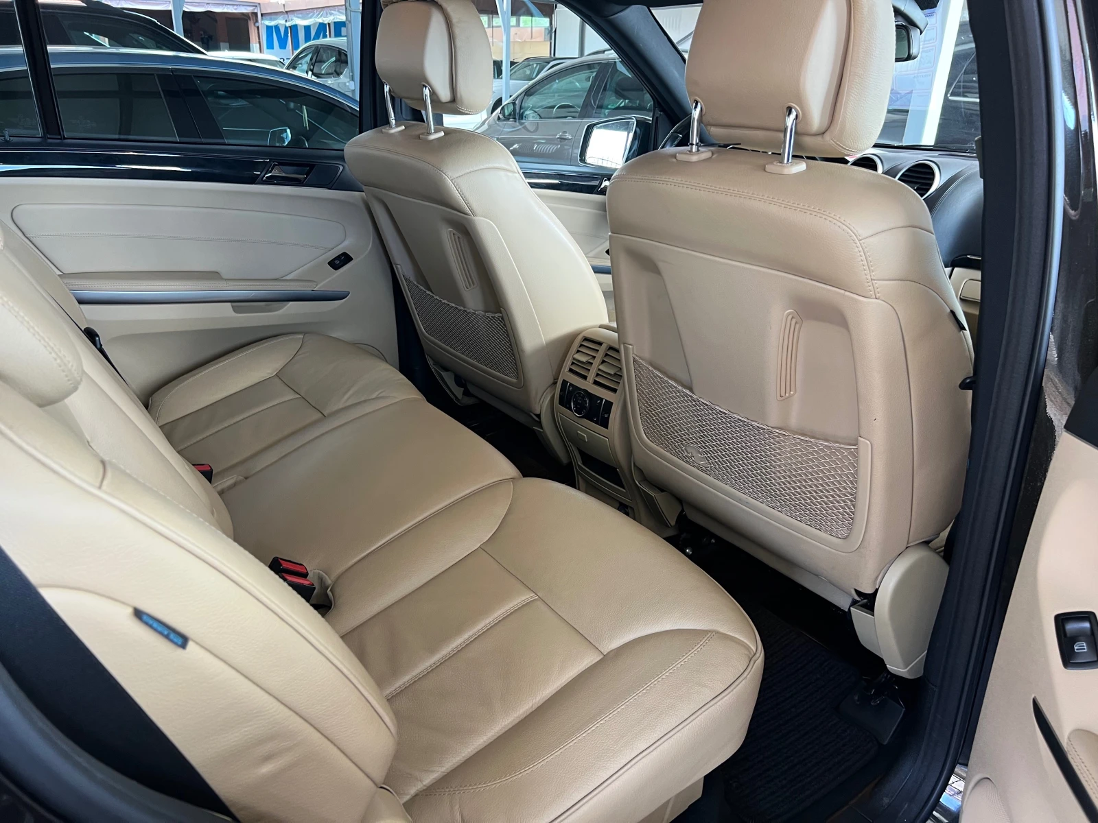 Mercedes-Benz GL 450 Германия перфект, снимка 10 - Автомобили и джипове - 54572413