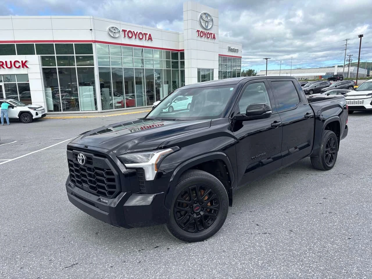 Toyota Tundra * 4x4 Crewmax * CARFAX * БЕЗ ПЪРВОНАЧАЛНА ВНОСКА