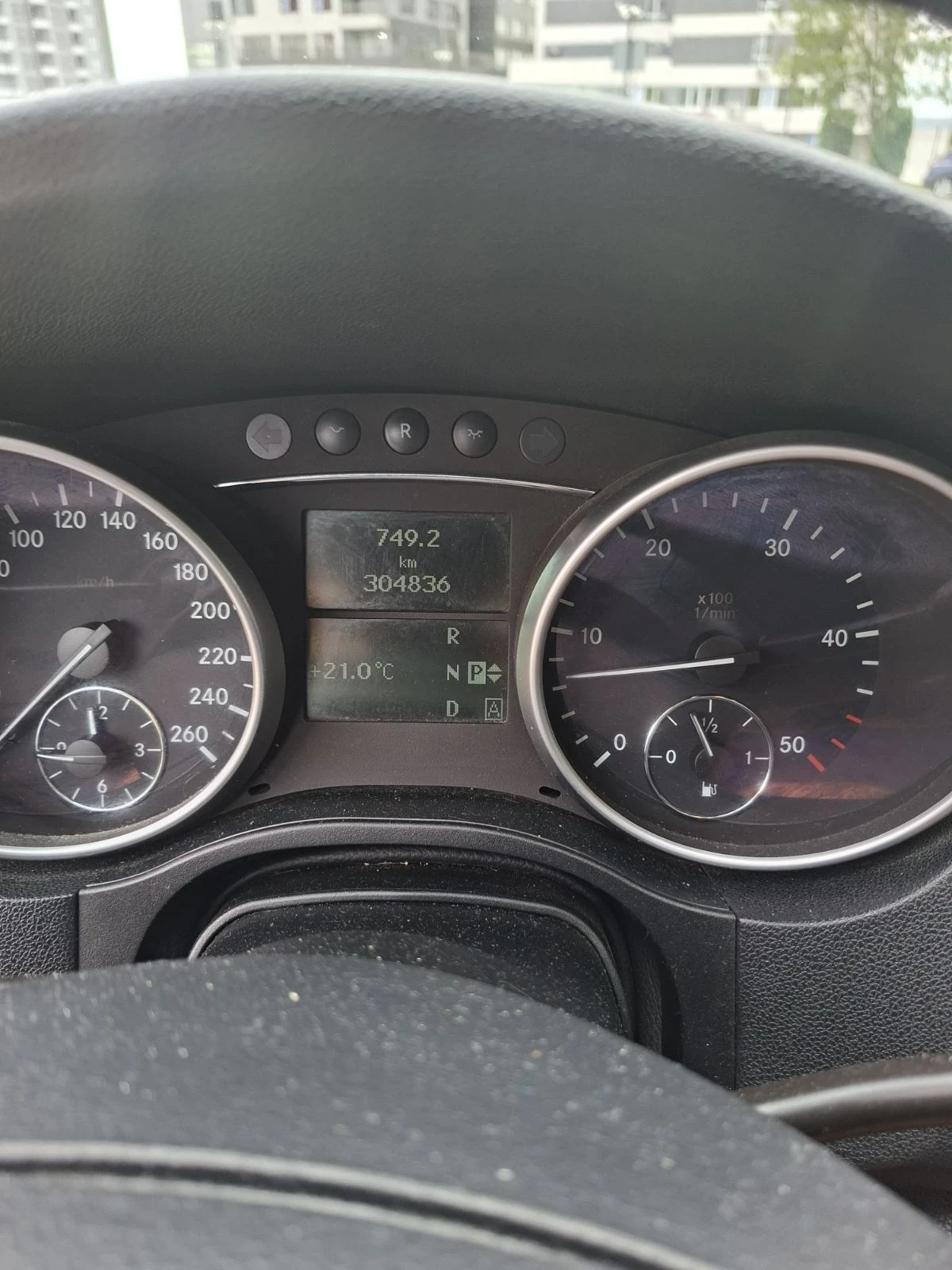Mercedes-Benz ML 320, снимка 9 - Автомобили и джипове - 55667551