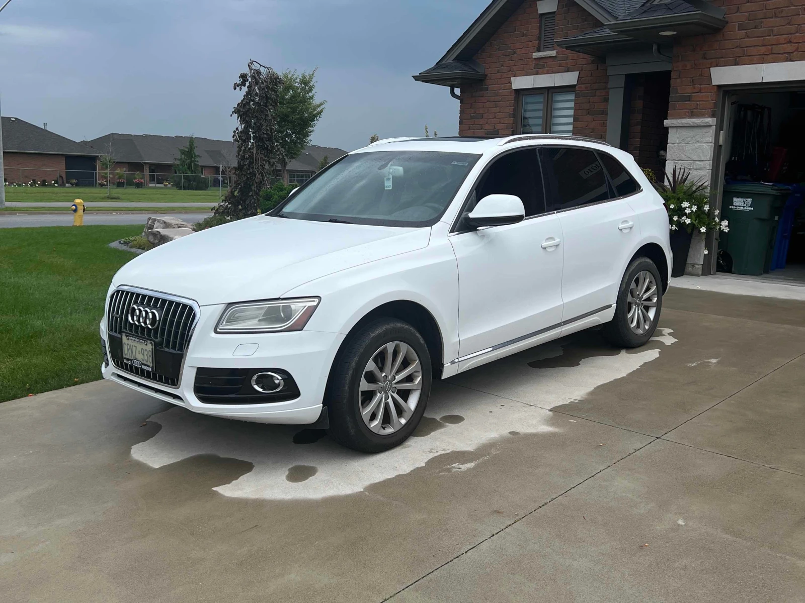 Audi Q5 * 2.0L Premium * CARFAX * ОПЦИЯ ЗА ФИНАНСИРАНЕ