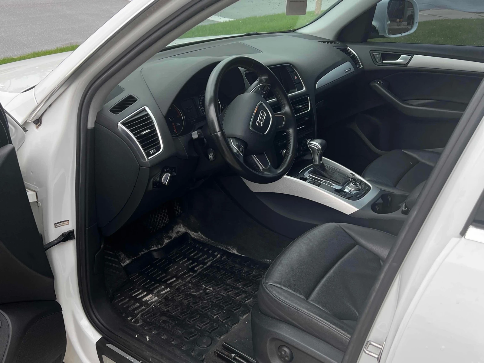 Audi Q5 * 2.0L Premium * CARFAX * ОПЦИЯ ЗА ФИНАНСИРАНЕ, снимка 5 - Автомобили и джипове - 56081453