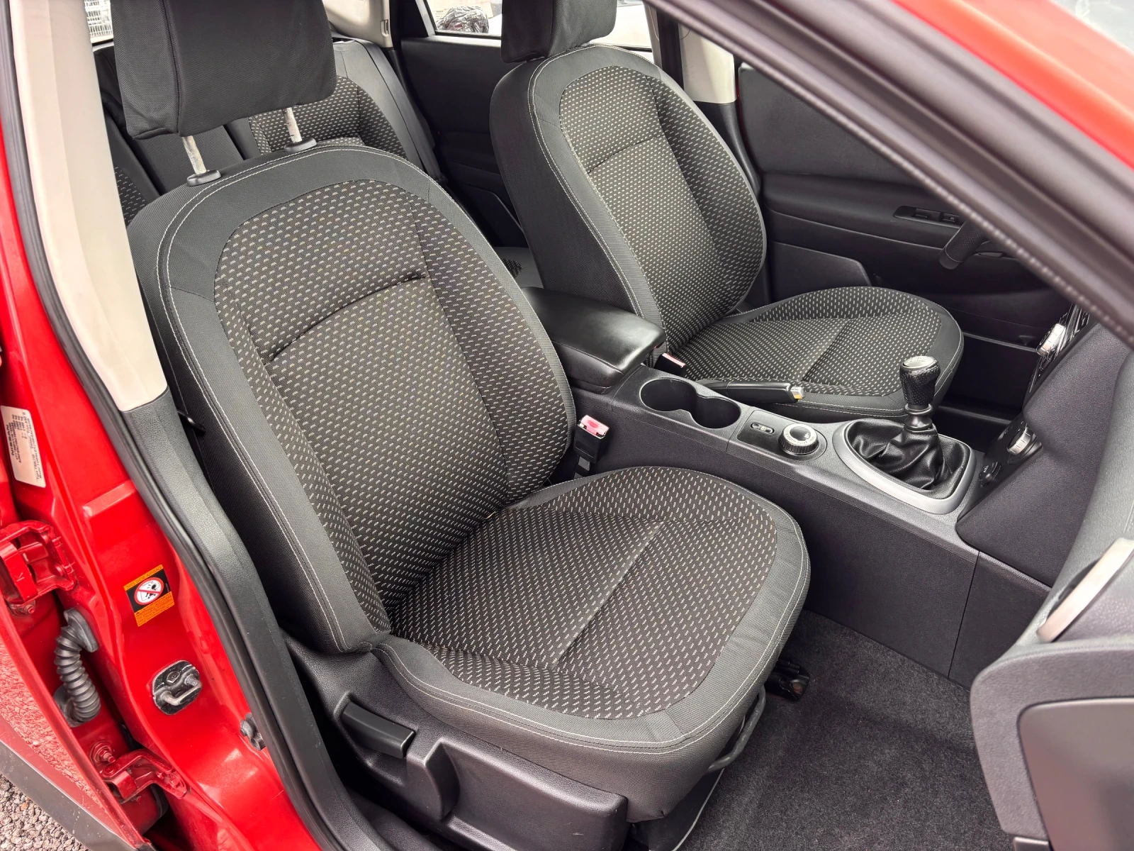 Nissan Qashqai 2.0 i 4x4 | Mobile.bg � ����������� 9