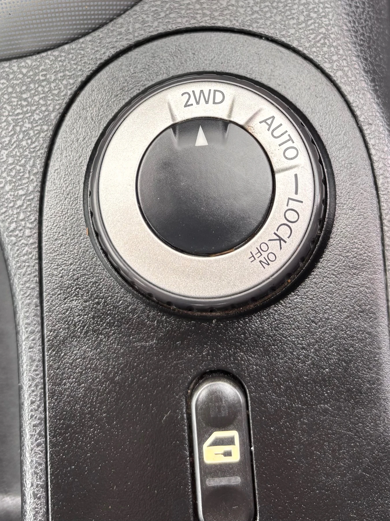 Nissan Qashqai 2.0 i 4x4 | Mobile.bg � ����������� 17