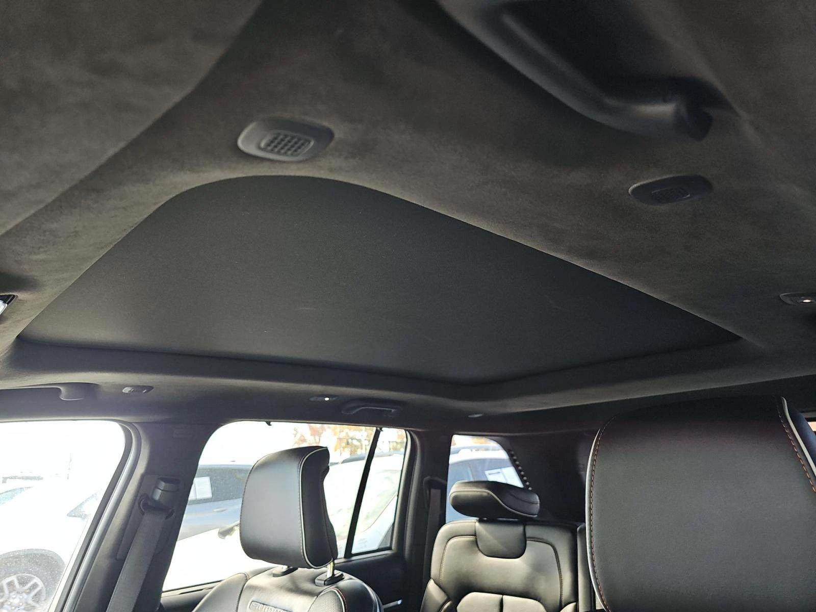 Jeep Cherokee 5.7 HEMI - Summit Reserve - FULL, снимка 12 - Автомобили и джипове - 56749469