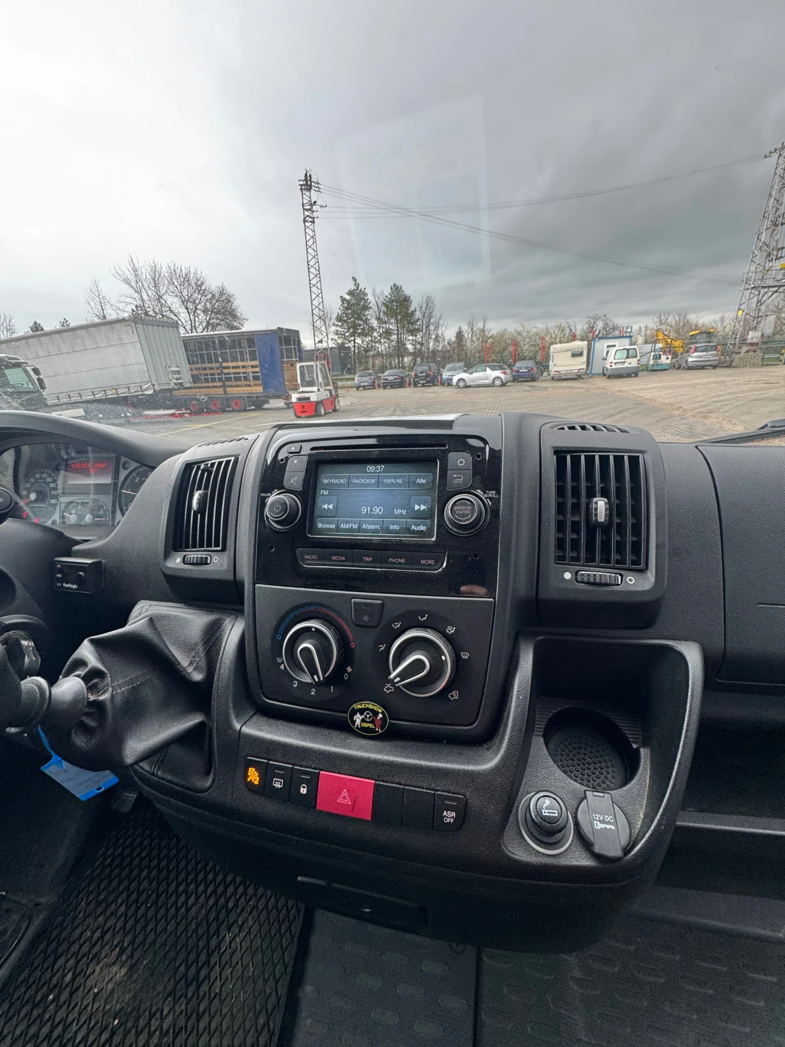 Citroen Jumper 2.2HDI L1H1 СЕРВИЗЕН, снимка 13 - Бусове и автобуси - 53977960