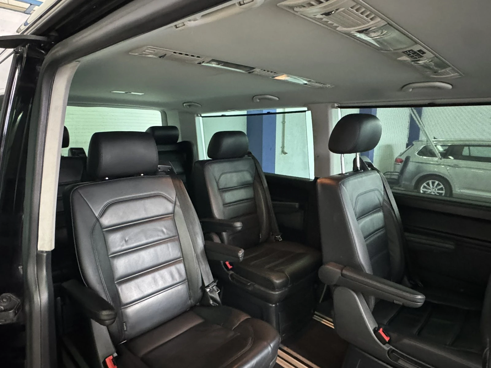 VW Multivan T6 LONG HIGLINE 204к.с КОЖА ПАМЕТ КАМЕРИ, снимка 10 - Бусове и автобуси - 54792394