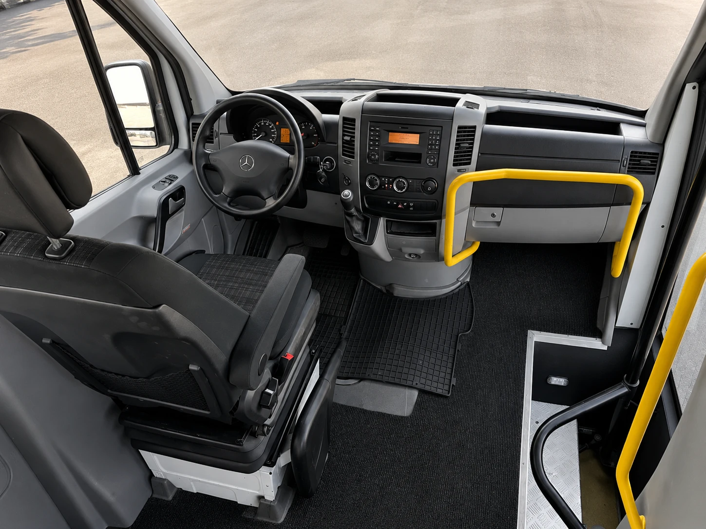 Mercedes-Benz Sprinter 311 Климатизация Проект ECO MAX 6000, снимка 11 - Бусове и автобуси - 55340121