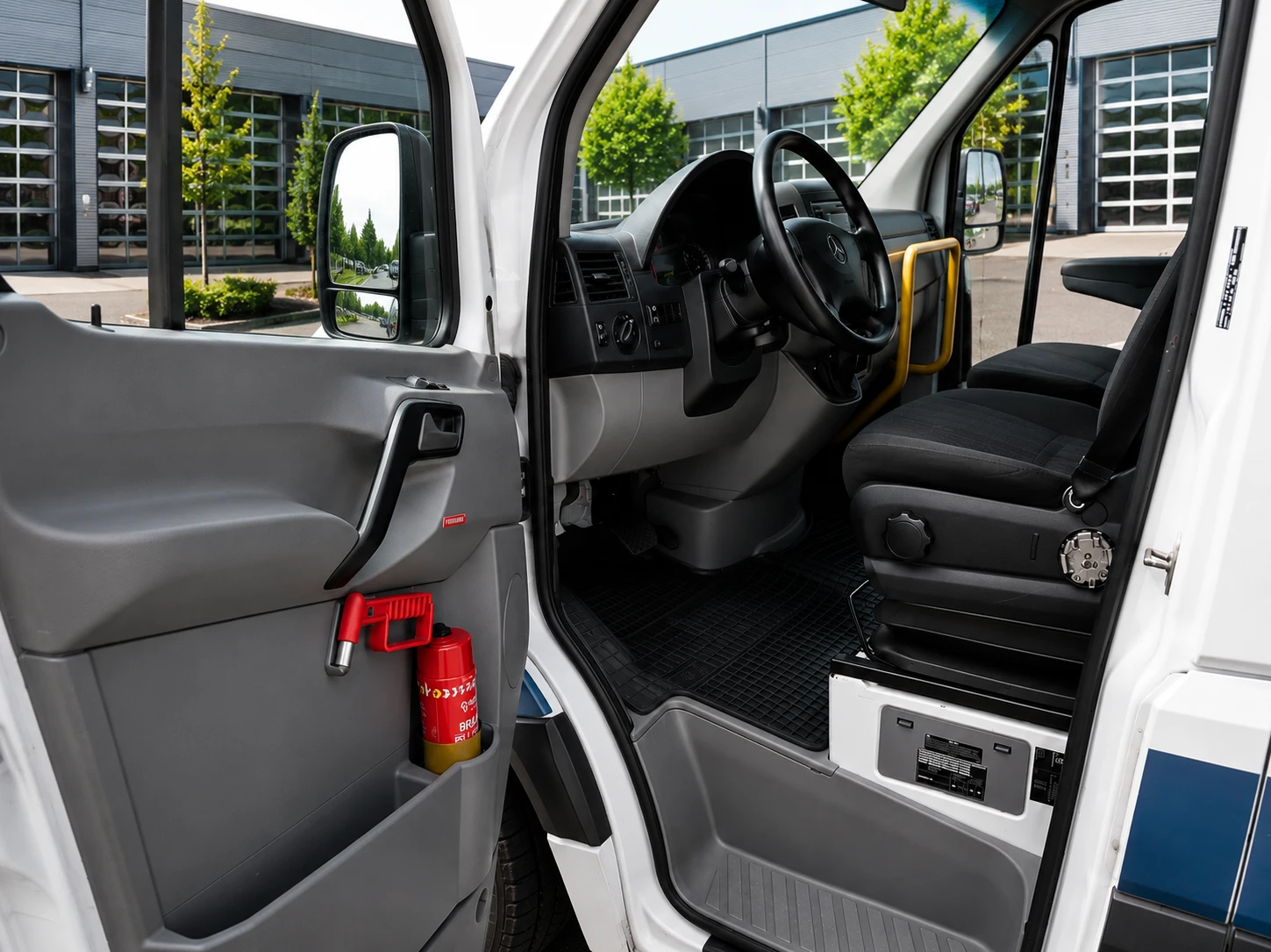 Mercedes-Benz Sprinter 311 Климатизация Проект ECO MAX 6000, снимка 8 - Бусове и автобуси - 55340121