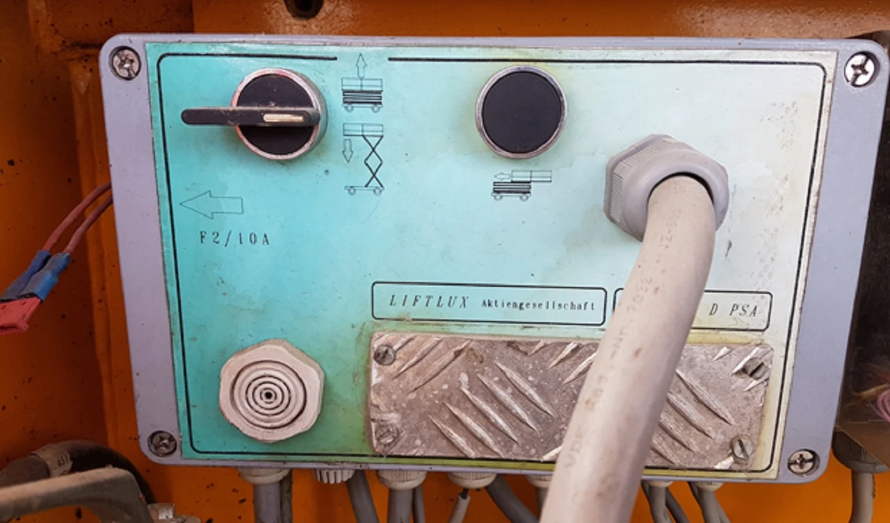  Liftlux-SL172-24  44 | Mobile.bg   11