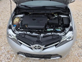 Toyota Auris 2.0 D4D KeyLess Go Navi Камера Кожа, снимка 16